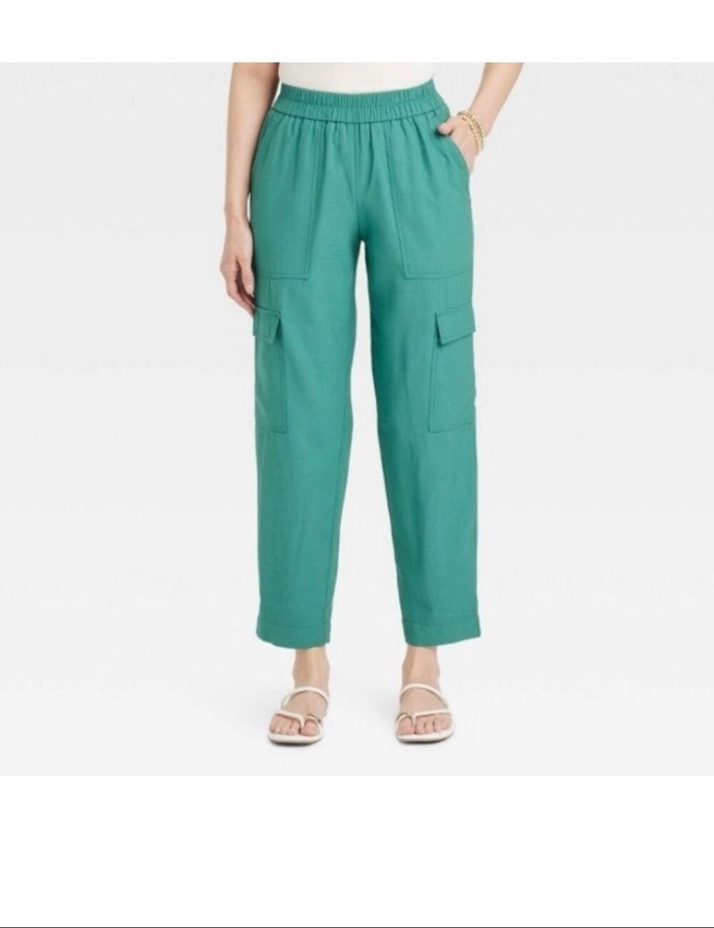 A New Day Women's High-Rise Ankle Cargo Pants size Medium